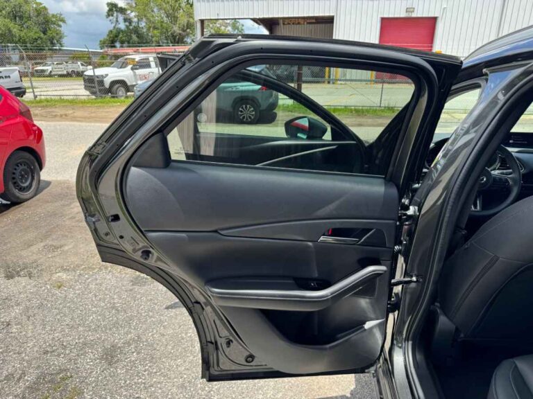 2025-mazda-cx-30-2.5-s-preferred-775560 (18)