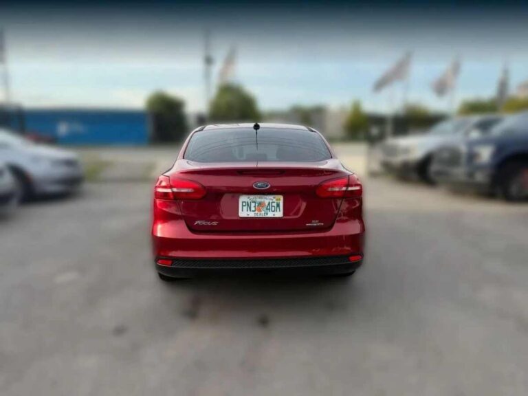2016-ford-focus-red-261490 (4)