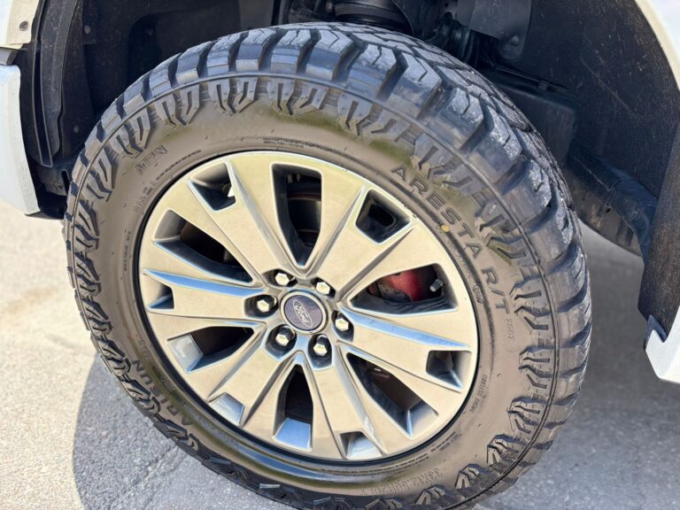 2017-ford-f-150-xlt-branco-C23750 (21)