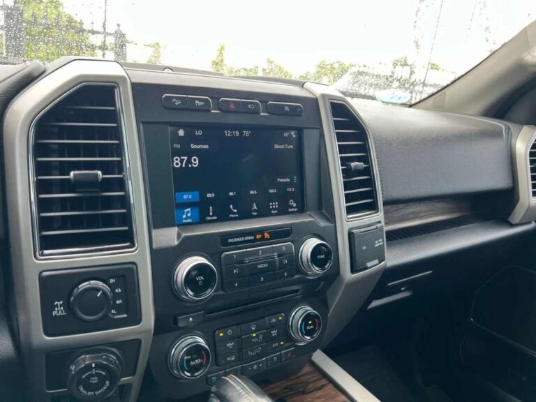 2018-ford-f-150-lariat-b39581 (15)