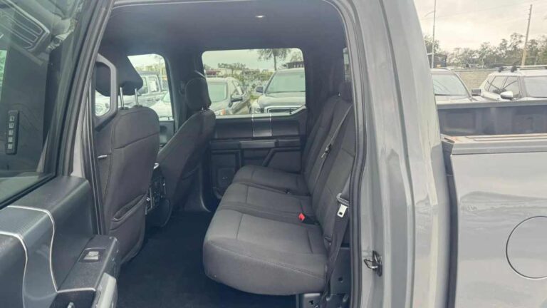 2018-ford-f150-xlt-gray-b27070 (10)