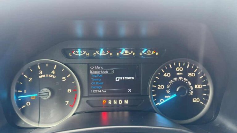 2018-ford-f150-xlt-gray-b27070 (14)