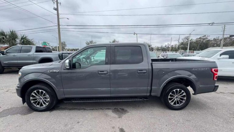 2018-ford-f150-xlt-gray-b27070 (7)