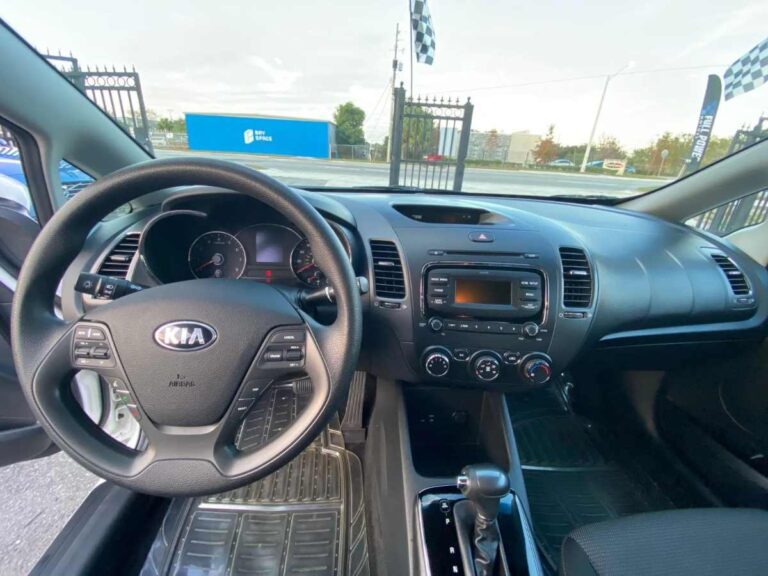 2018-kia-forte-lx-239875 (12)