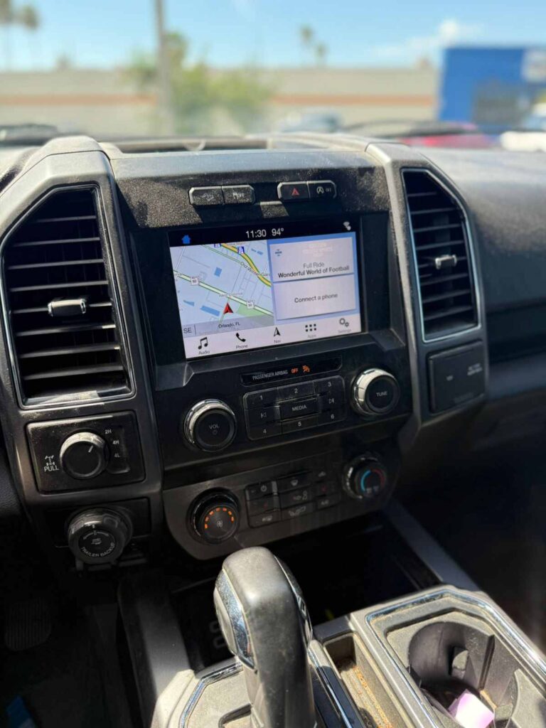 2019-FORD-XLT-F-150-AZUL-D08263 (15)