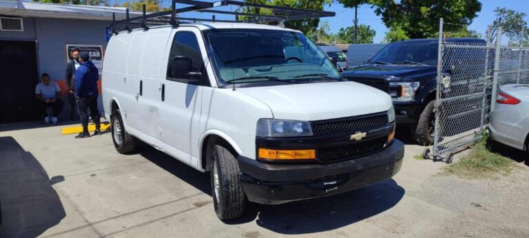 2019-chevrolet-express-2500-white-304266 (10)
