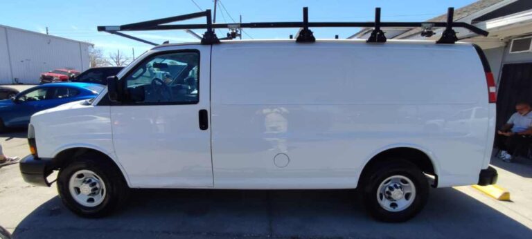 2019-chevrolet-express-2500-white-304266 (6)