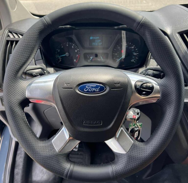 2019-ford-transit-250-azul-b33322 (1)