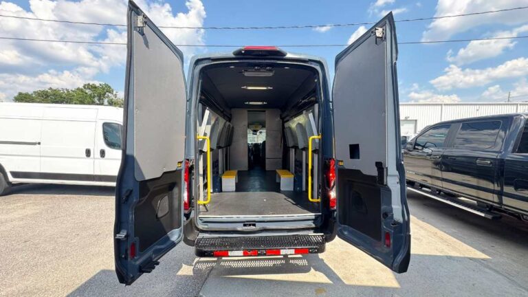2019-ford-transit-250-b17518 (14)