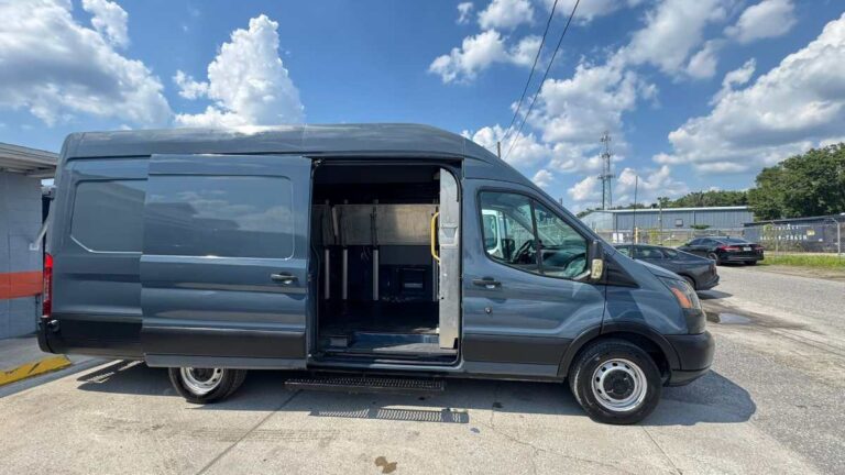 2019-ford-transit-250-b17518 (7)