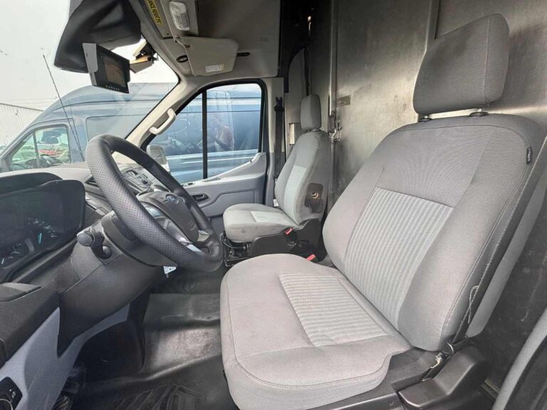 2019-ford-transit-250-b33322 (8)