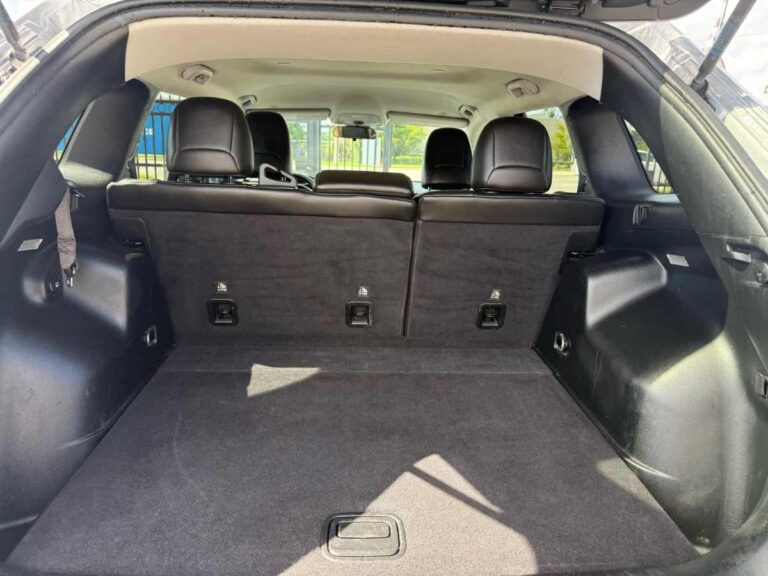 2019-jeep-cherokee-latitude-plus-194940 (17)