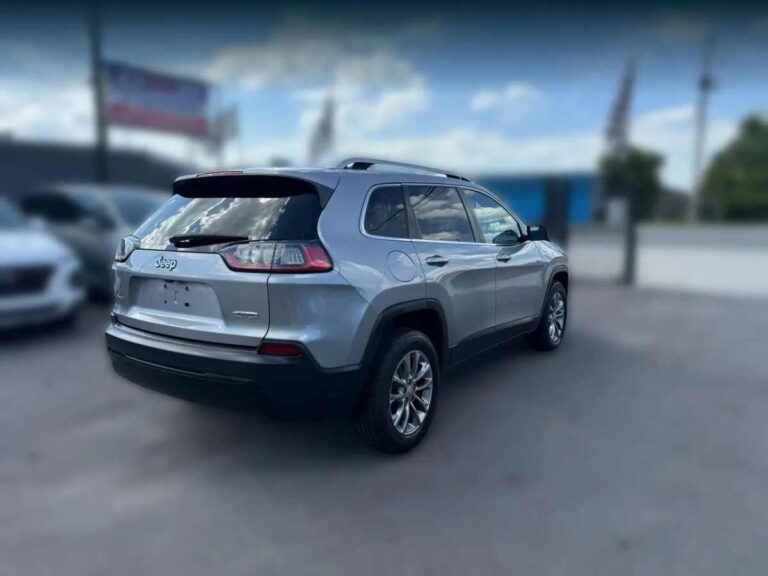 2019-jeep-cherokee-latitude-plus-194940 (2)