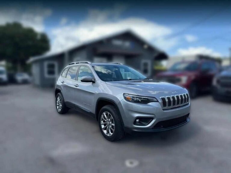 2019-jeep-cherokee-latitude-plus-194940 (3)