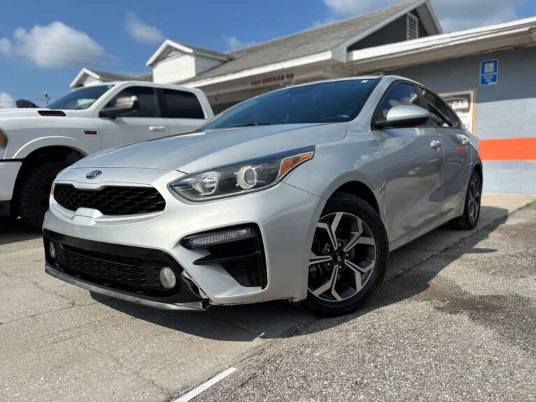 2019-kia-fort-lxs-2019-silver-031977 (3)