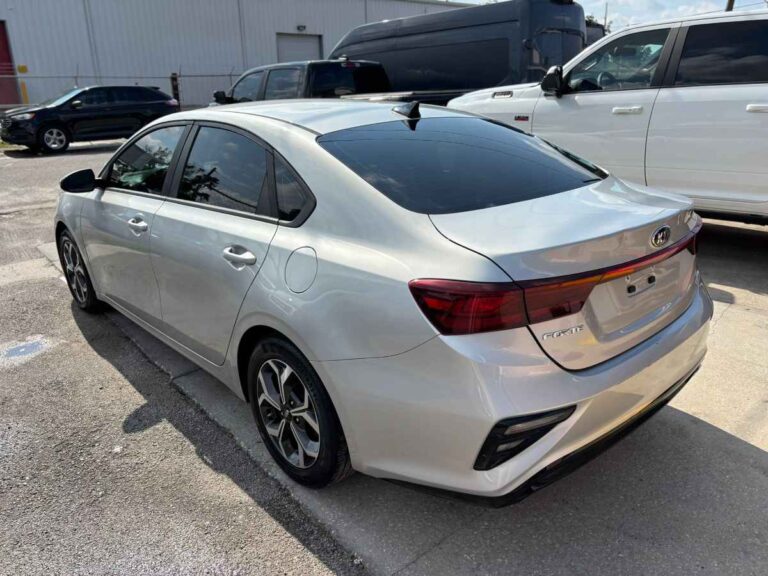2019-kia-fort-lxs-2019-silver-031977 (7)