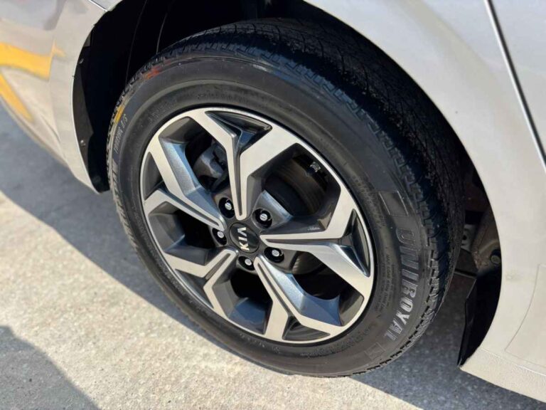 2019-kia-fort-lxs-2019-silver-031977 (9)