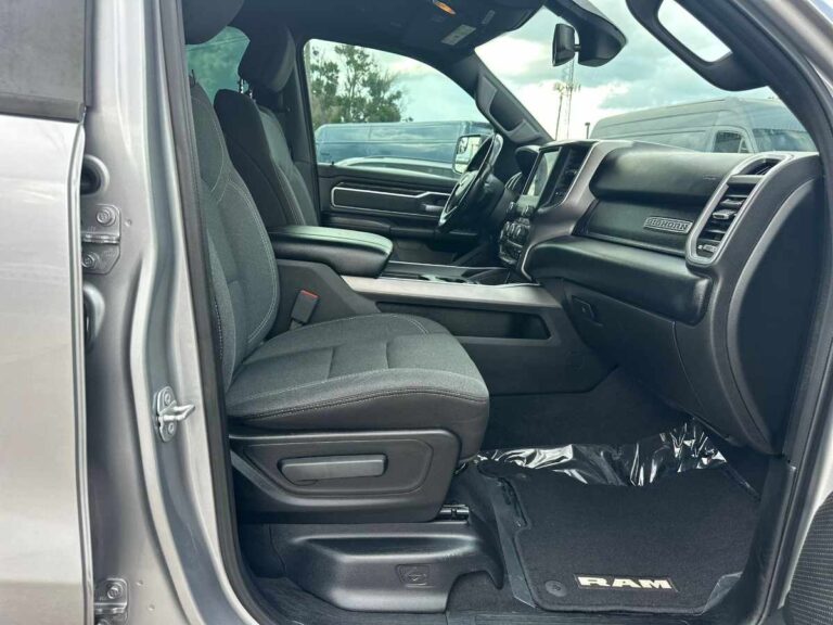2019-ram-1500-big-horn-586943 (12)
