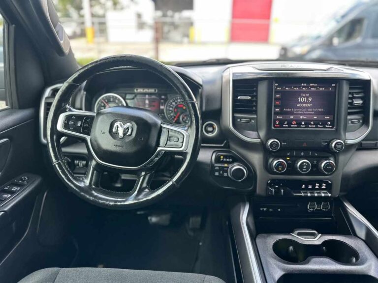 2019-ram-1500-big-horn-586943 (19)