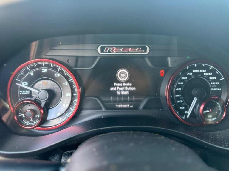 2019-ram-1500-rebel-branco-876880 (24)