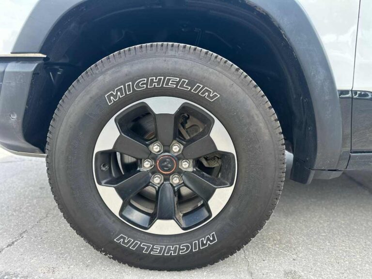 2019-ram-1500-rebel-branco-876880 (5)