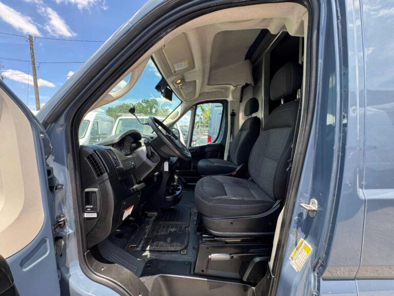 2019-ram-promaster-3500-azul-564188 (10)