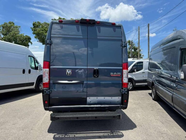 2019-ram-promaster-3500-azul-564188 (5)