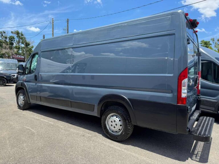2019-ram-promaster-3500-azul-564188 (7)