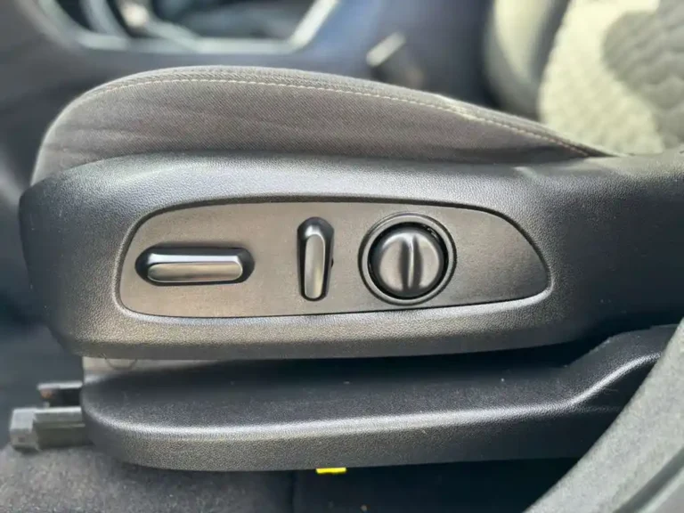 2020-chevrolet-equinox-262544 (24)