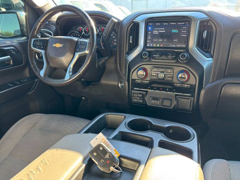 2020-chevrolet-silverado-1500-lt-130606-preto (17)