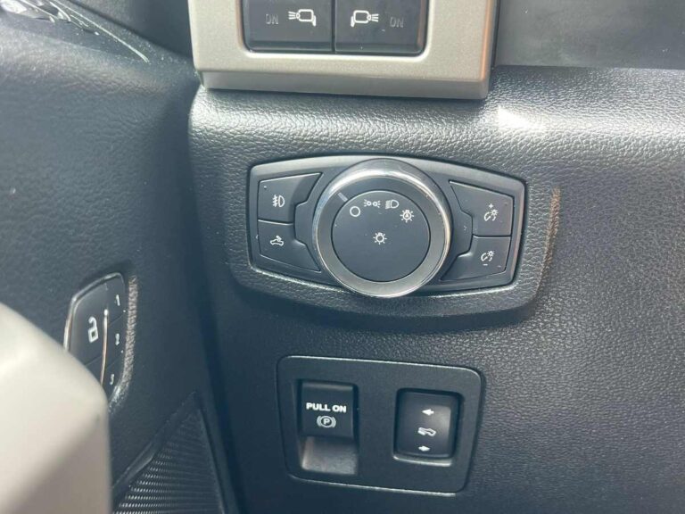 2020-ford-f-150-lariat-preto-c31420 (23)