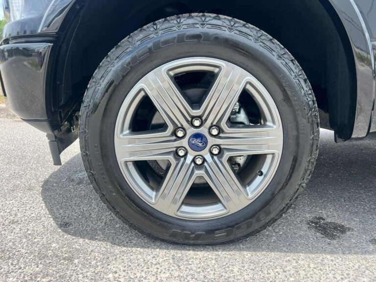 2020-ford-f-150-lariat-preto-c31420 (25)