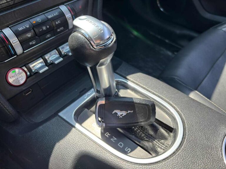 2020-ford-mustang-ecoboost-premium-branco-101660 (20)