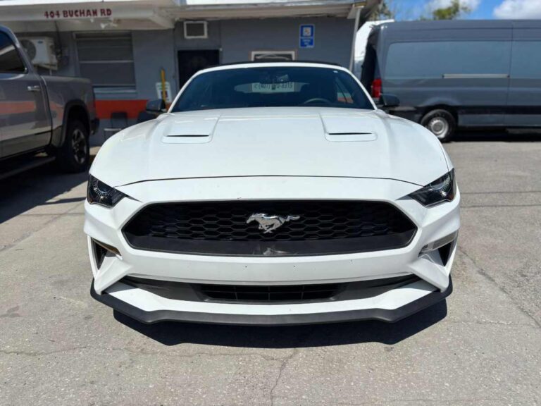2020-ford-mustang-ecoboost-premium-branco-101660 (3)