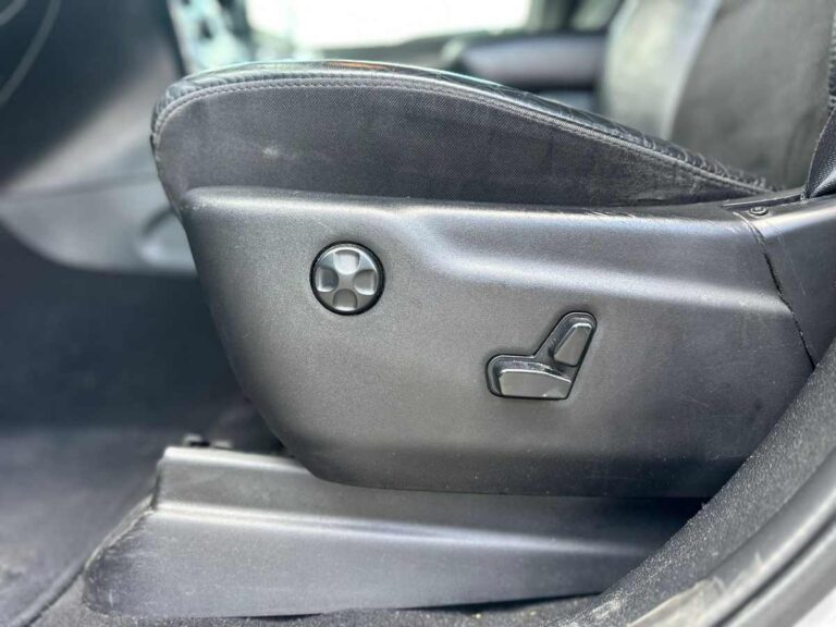 2020-jeep-grand-cherokee-2020-245023 (21)