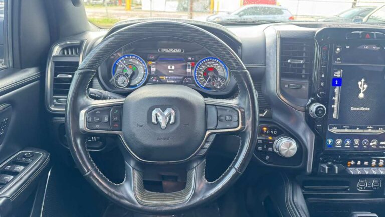 2020-ram-1500-limited-preto-299426 (10)
