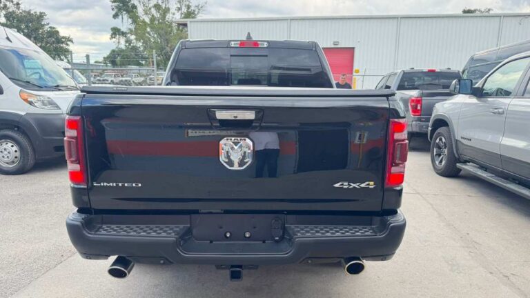 2020-ram-1500-limited-preto-299426 (5)