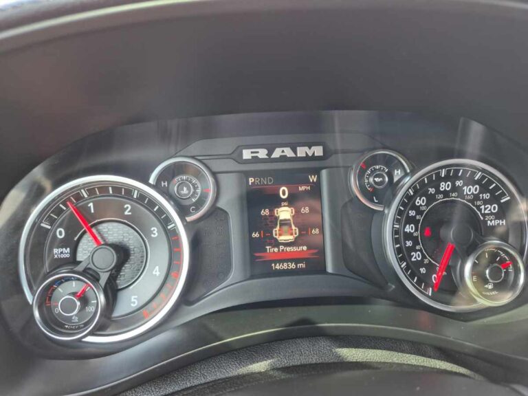 2020-ram-3500-big-horn-239205 (19)