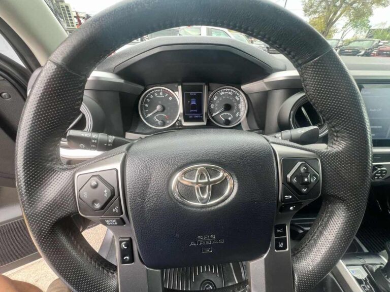 2020-toyota-tacoma-sr5-v6-117255 (12)