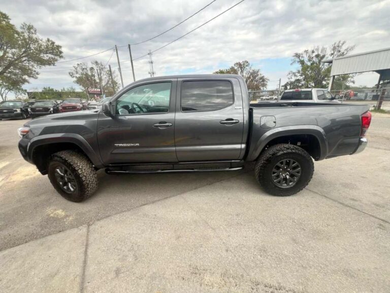2020-toyota-tacoma-sr5-v6-117255 (3)