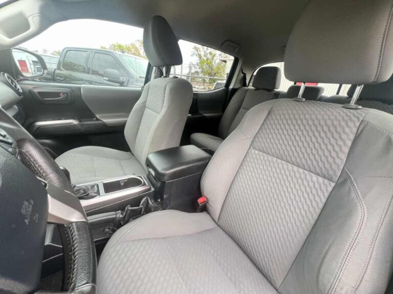 2020-toyota-tacoma-sr5-v6-117255 (9)