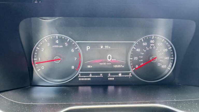 2021-kia-sorento LX-preto-044345) (10)