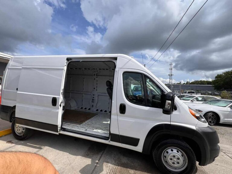 2021-ram-promaster-2500-159-wb-branco-547237 (10)