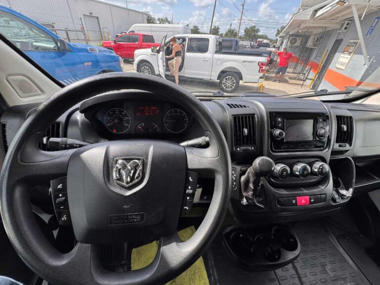 2021-ram-promaster-2500-159-wb-branco-547237 (13)