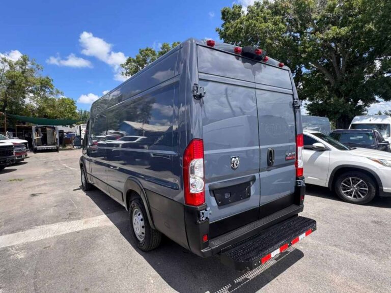 2021-ram-promaster-3500-azul-579724 (7)