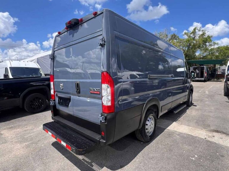 2021-ram-promaster-3500-azul-579724 (8)