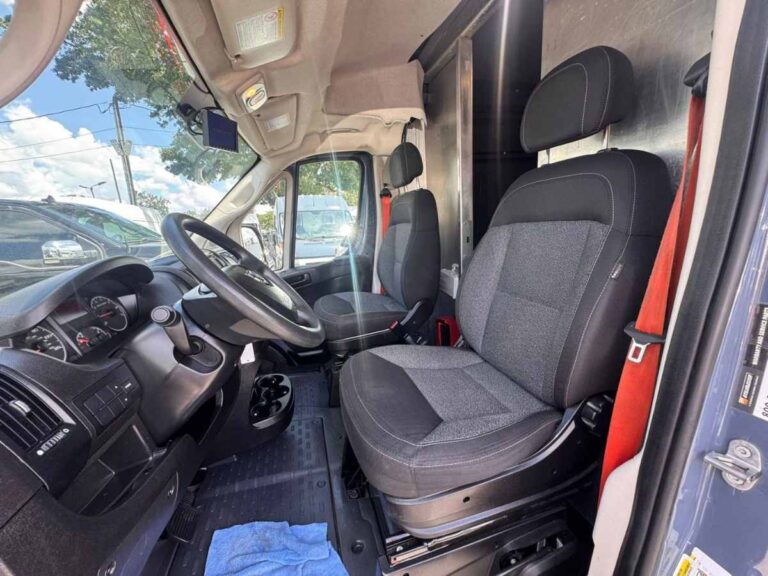 2021-ram-promaster-3500-azul-579724 (9)
