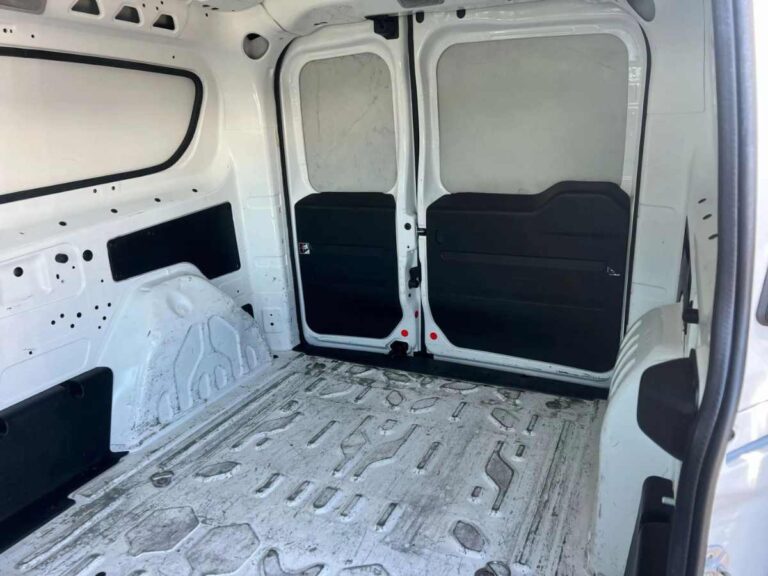 2021-ram-promaster-city-white-s65872 (8)