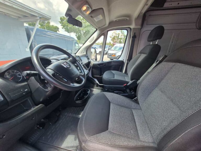 2021-tam-promaster-2500-branco-570057 (14)