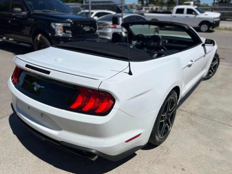 2022-ford-mustang-branco-120831 (9)